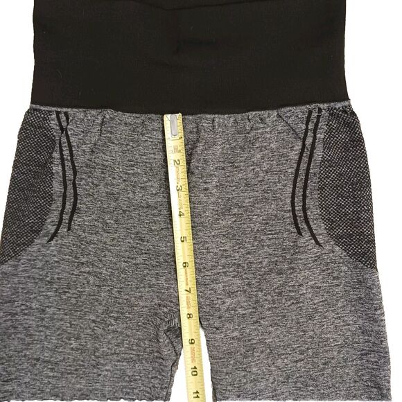 New Mix Leggings Activewear Size M GRAY Modern Yoga Gym Sporty Stretch Yoga - Picture 13 of 16